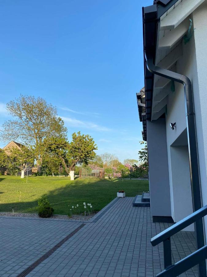 Apartament Nad Jeziorem Welle Kołczewo Εξωτερικό φωτογραφία